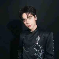 Quang Hùng 