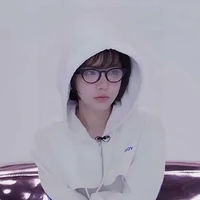 Nguyễn Hoàng Ly ( Lyly )