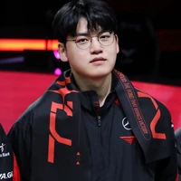 Lee Minhyeong(Gumayusi)