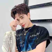 Quang Hùng MaterD