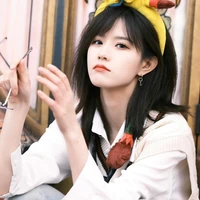 Bách Hân Dư - Bách