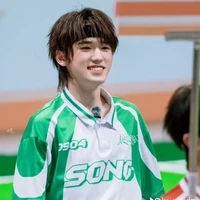 Tống Á Hiên