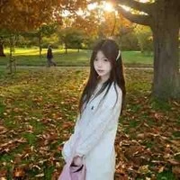 Linh (chị họ Nhiên Giang)