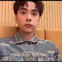 Nhỏ t/g bị khùng