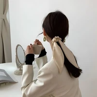 Mẹ cô