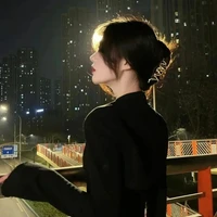 Mẹ anh