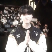 Jeong Jihoon (Chovy-E)