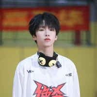 Nhiếp Vĩ Thần