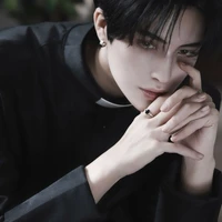 Giang Viễn - cha nuôi - Giang nguyệt