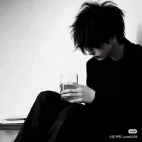 Bảo Ngụy Kim Tuệ_ nam chính cũ