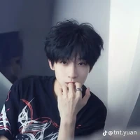 Dương Bác Văn_hắn