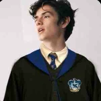 Louis Partridge