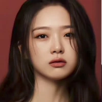 Kim Si Eun
