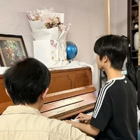 Trương Hàm Thụy -em-