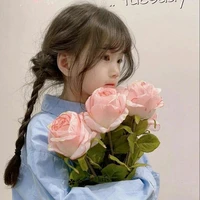 nữ 9 ( lúc nhỏ )