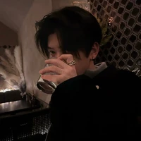 Lãnh Hàn Kiến Trung _ ba na9