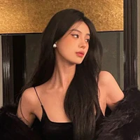 Hà Kim Nhi ( Mẹ anh )