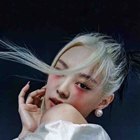 Jeon Jennie ( chị kook )