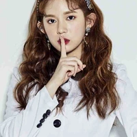 Choi Daisy ( ả )