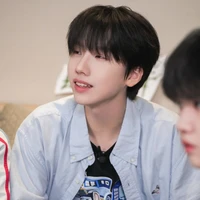 Nhiếp Vĩ Thần