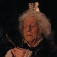 Chủ Tiệm Ollivanders