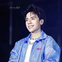 quang hùng