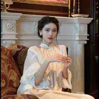 Phan Thúy Anh _ chị của cha cậu