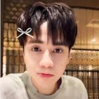 Lê Quang Hùng (phone)