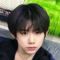 Trần Dịch Hằng-em