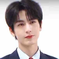 Trương Gia Vỹ (bạn thanh mai)