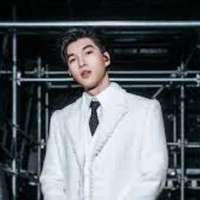 Trần Minh Hiếu - HIEUTHUHAI