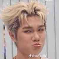 Con này bị điên