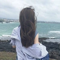 Nhi - thân cận của Duy