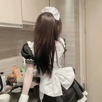 mia - hầu gái