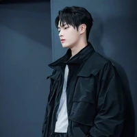 Lục tư thành. Hứa Khải