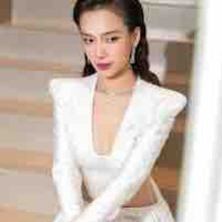 Ái Phương