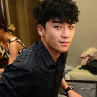 Seungri (Lee Seung Hyun)