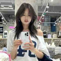 Hwang Yoonseo