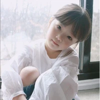 n9 lúc nhỏ