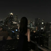 Lục Gia Gia_mẹ anh