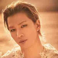 Dong Young-Bae ( Taeyang )
