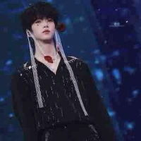 Trương Hàm Thuỵ