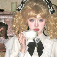 Ela [ Người hầu ]