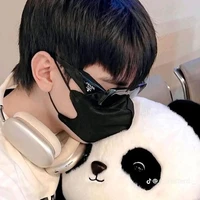 hùng ở thế giới khác