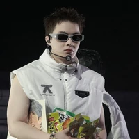 Ann đayyy