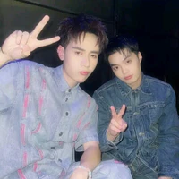 Myatt nòo >^<