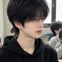Lục Hoàng Tú