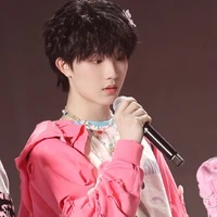 Tô Tân Hạo - Y