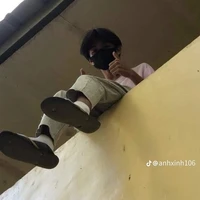 thằng tác giả😅