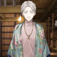 Ái Phi ( mẹ nuôi )